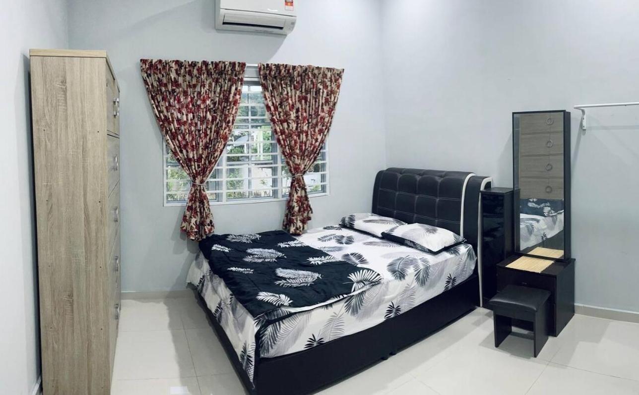 Kundang Villa @ Tasik Biru - 3 Bedrooms Bungalow Rawang Dış mekan fotoğraf